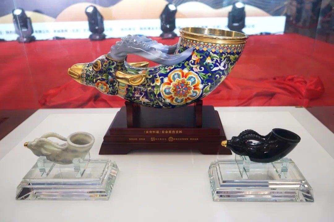 《富贵恒通》 景泰蓝兽首杯    八大博物馆馆藏    张同禄大师创作